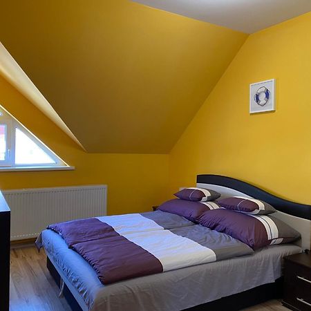 Balatonfůzfő Korall Apartman מראה חיצוני תמונה
