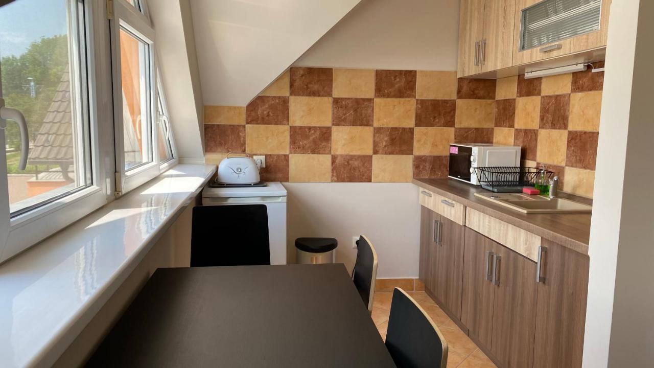 Balatonfůzfő Korall Apartman מראה חיצוני תמונה