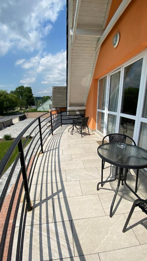 Balatonfůzfő Korall Apartman מראה חיצוני תמונה