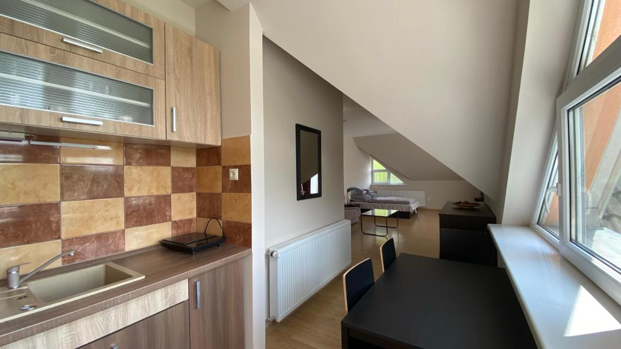 Balatonfůzfő Korall Apartman מראה חיצוני תמונה