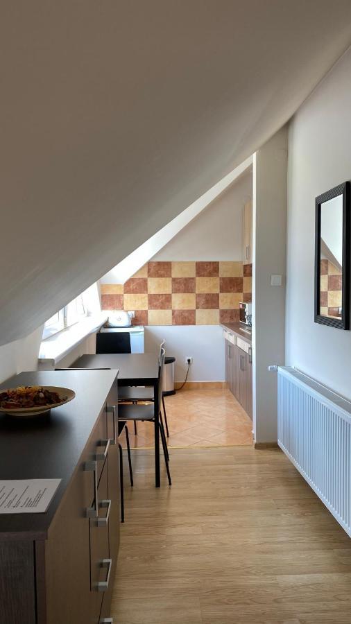 Balatonfůzfő Korall Apartman מראה חיצוני תמונה