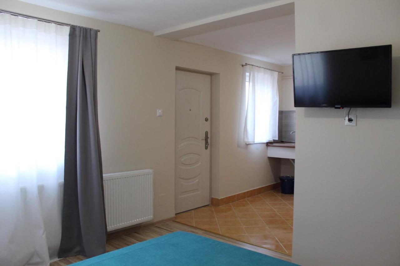 Balatonfůzfő Korall Apartman מראה חיצוני תמונה